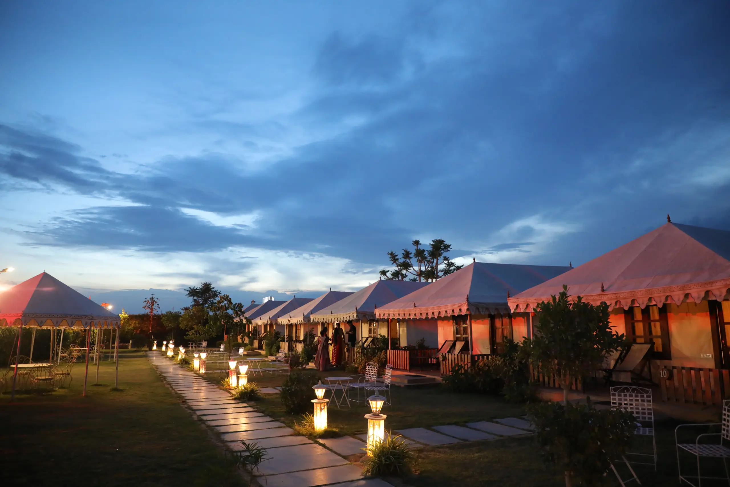 The Sand Dune Glamp 1